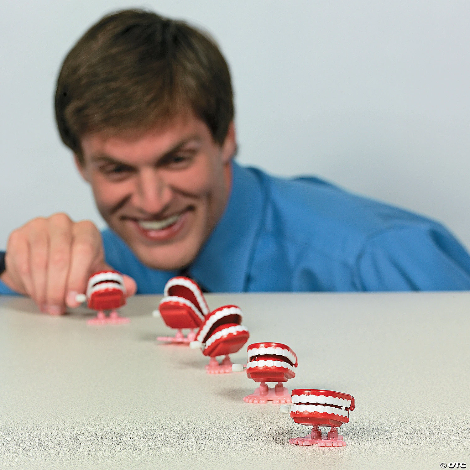 Mini Wind-Up Chomping Teeth - 12 Pc. - Image 4